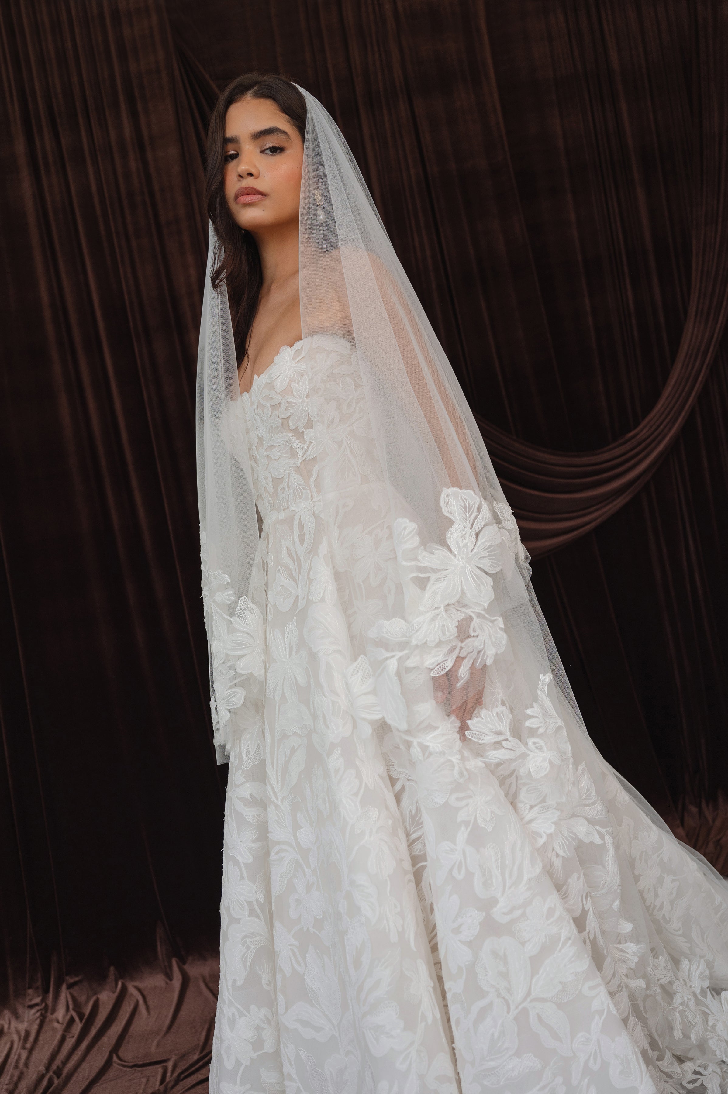 Ezra Veil – Jenny Yoo