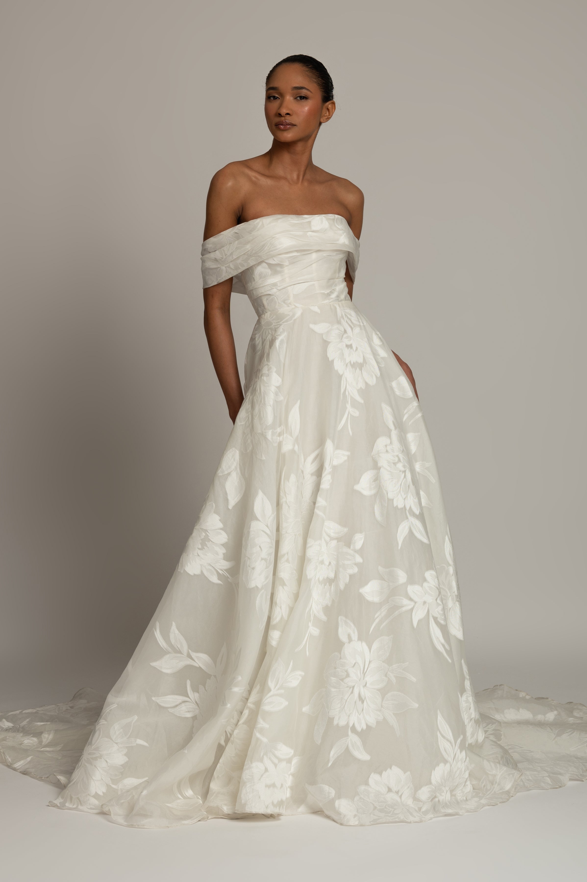 Layla w/o Overskirt