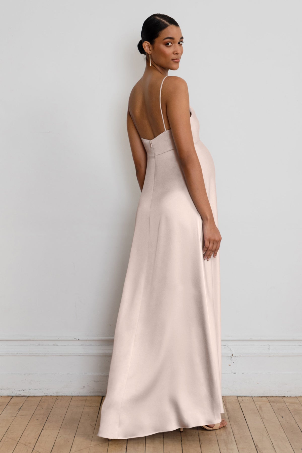 Addison Maternity prosecco 2