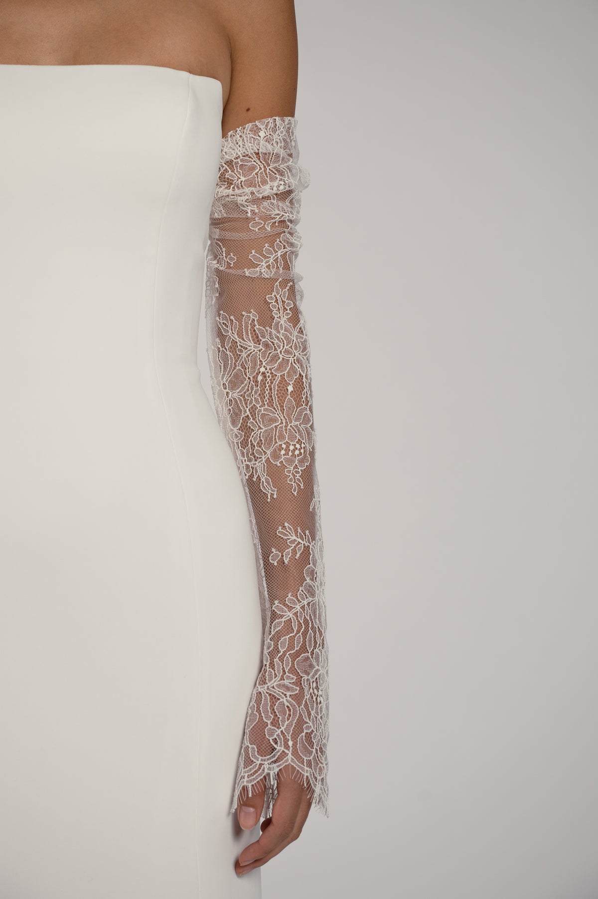 Iona Sleeves Tricia Ecomm 44839 Edited 3A 2400x3600
