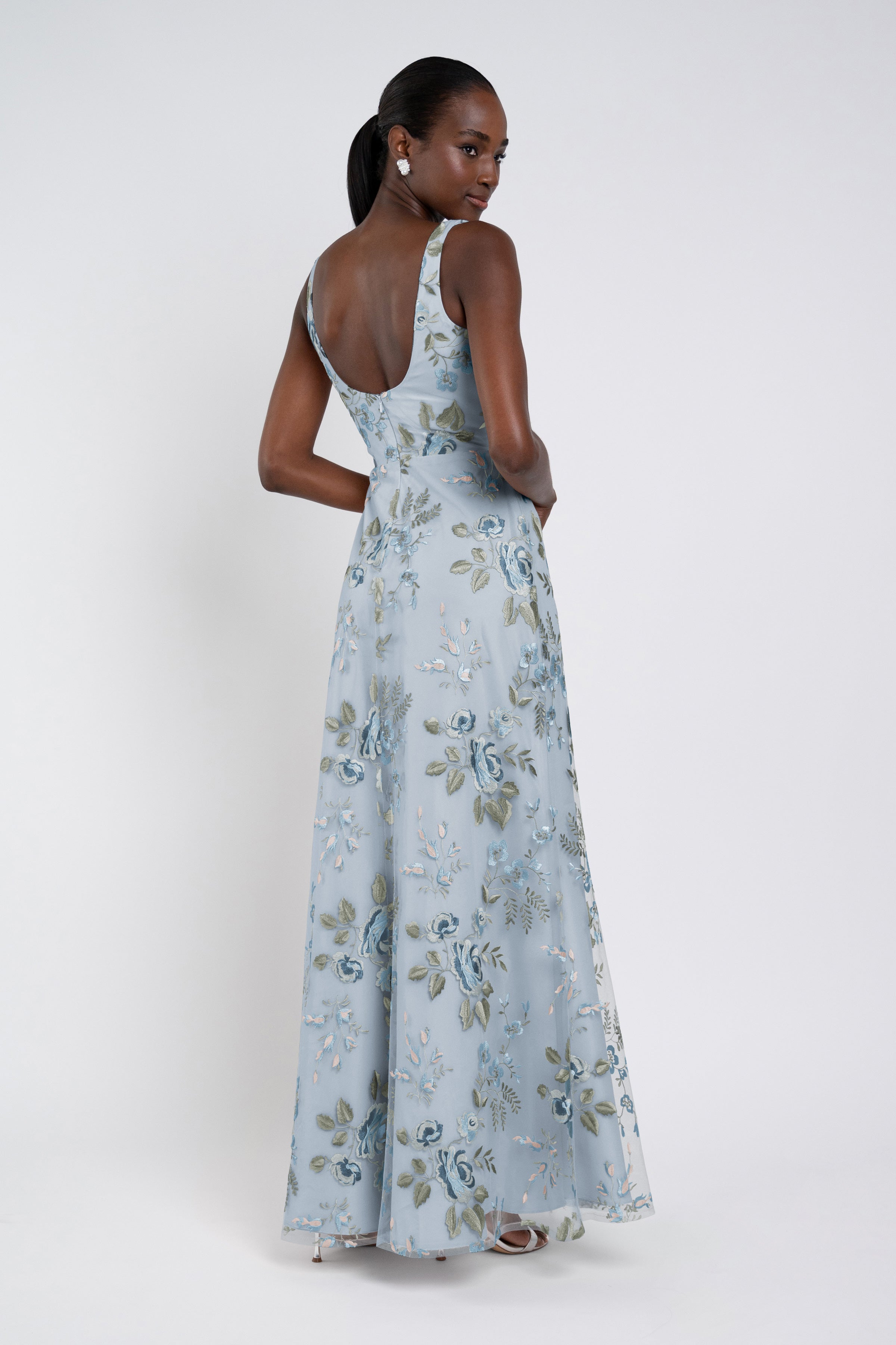 Lilly Enchanted Floral Embroidery – Jenny Yoo