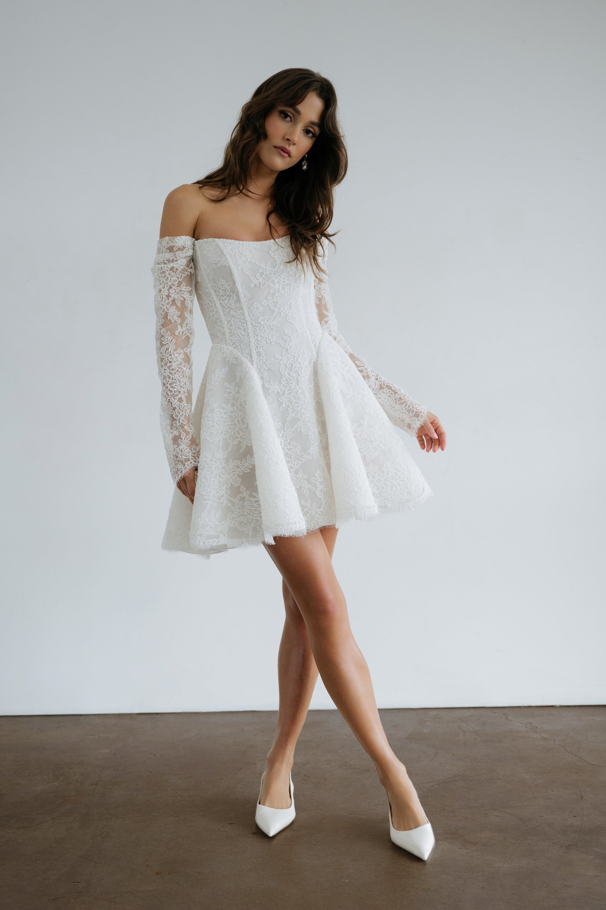 ルミニョン LACE HOODIE FLARE DRESS S ホワイト Vera – Jenny Yoo