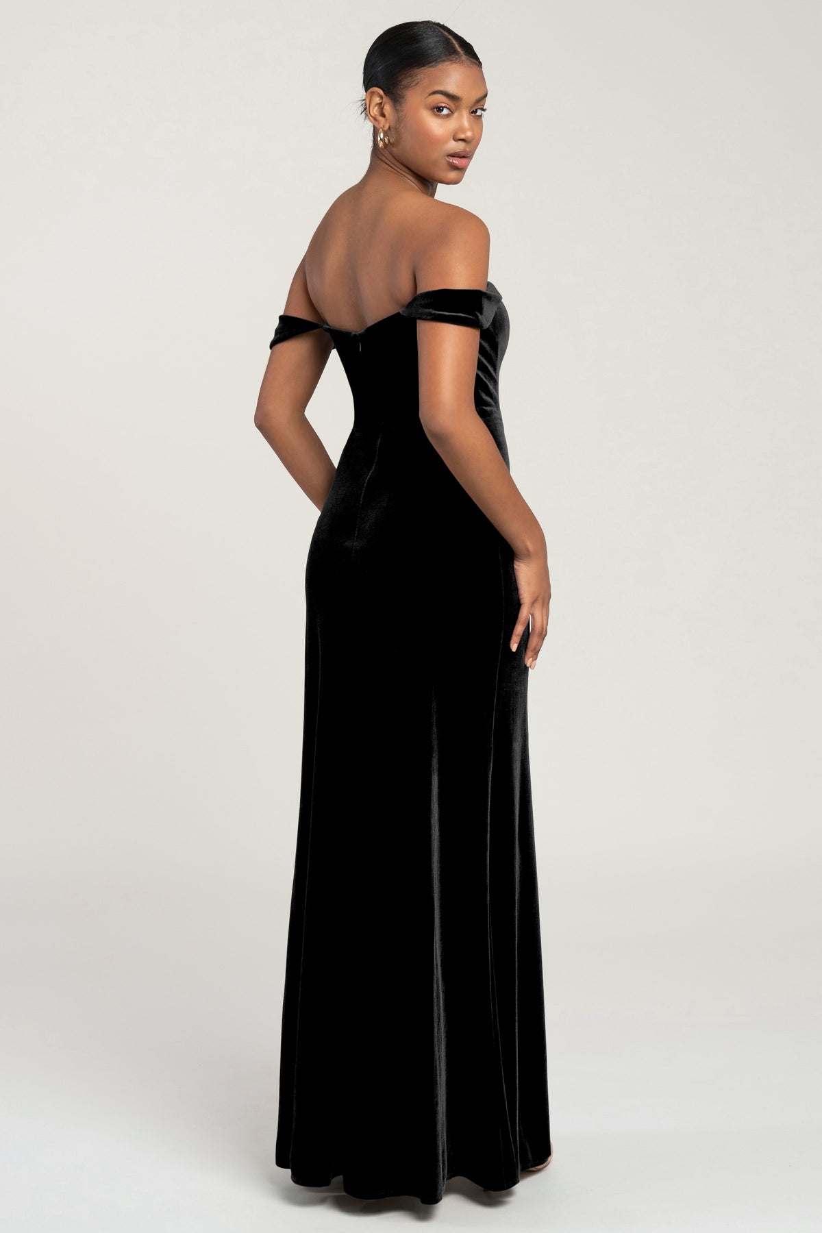 Jenny_Yoo_Issa_Bridesmaid_Dress_Off_the_Shoulder_Velvet_black_back